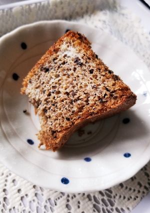 小麦粉なし！黒ゴマとブランのシフォン-レシピのメイン写真