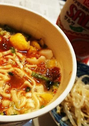 ちょい足しでカップヌードルチリトマト味-レシピのメイン写真