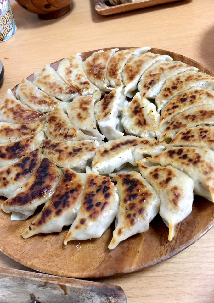 家にある野菜を使ったギョーザ-レシピのメイン写真