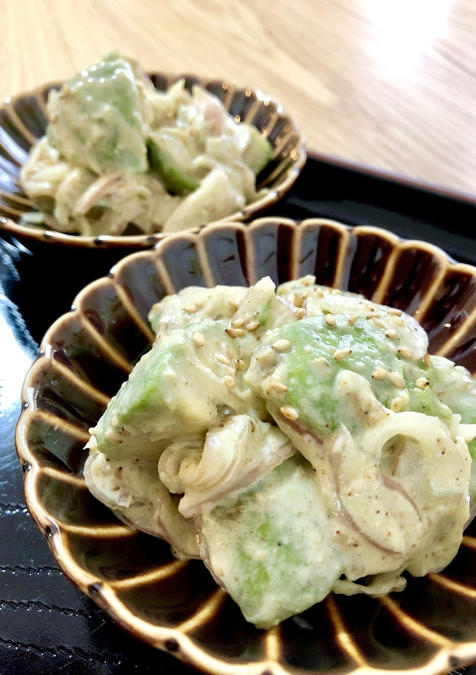 アボカドと玉ねぎの胡麻マヨ和え♫-レシピのメイン写真