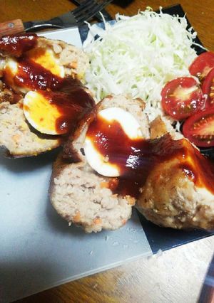 ボリューム満点卵INハンバーグ-レシピのメイン写真
