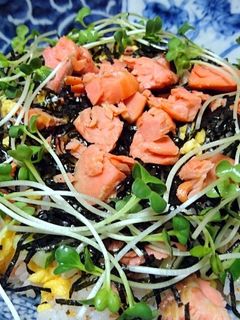 焼き鮭で簡単さっぱりちらし寿司!!-レシピのメイン写真
