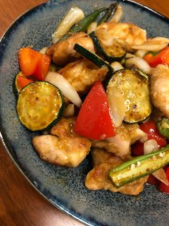 夏野菜と鶏モモのカレー炒め-レシピのメイン写真