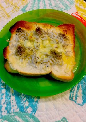 朝食やオヤツに★しらすトースト-レシピのメイン写真