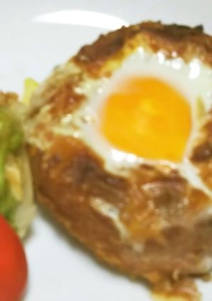 カレーパンに卵をポン-レシピのメイン写真