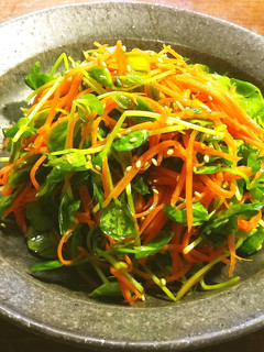 豆苗のつまみ菜と人参のサラダ-レシピのメイン写真