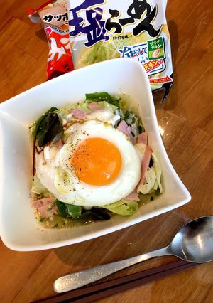 目玉焼きのっけのサラダ冷やし麺-レシピのメイン写真