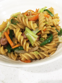 子どもとランチ☆マカロニで焼きそば-レシピのメイン写真