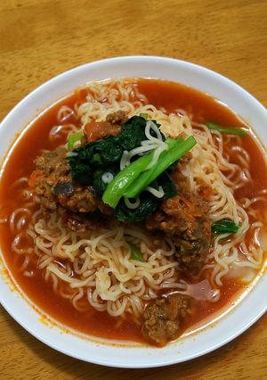 辛旨冷 キーマカレー味噌ラーメン-レシピのメイン写真