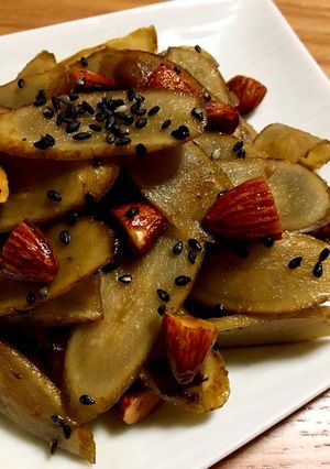 ごぼうとナッツの甘酢炒め-レシピのメイン写真
