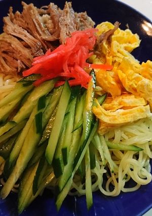 チャーシューが決めて‼️冷やし中華-レシピのメイン写真