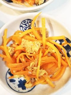 オレンジピールで絶品☆にんじんしりしり-レシピのメイン写真