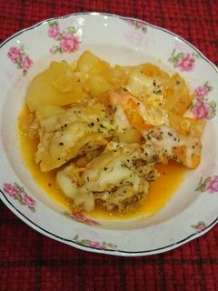 鶏(豚)肉とじゃが芋のチーズケチャップ煮-レシピのメイン写真