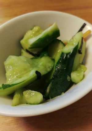 お茶漬けの素で☆たたきキュウリ-レシピのメイン写真