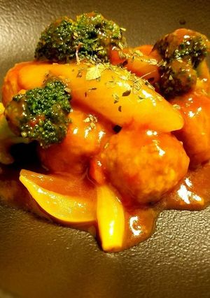 肉団子とブロッコリーのトマトソース和え-レシピのメイン写真