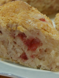 いちごのケーキ風スコーン-レシピのメイン写真