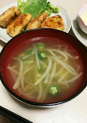 もやしとオクラの簡単！ズボラお味噌汁♪-レシピのメイン写真
