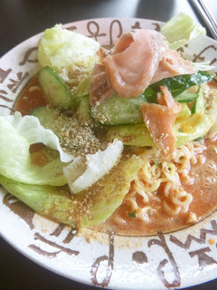 冷やし夏野菜ラーメン スモークサーモン添-レシピのメイン写真