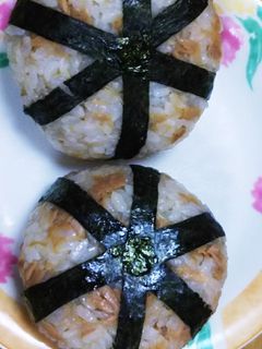 ツナそぼろのおにぎり-レシピのメイン写真