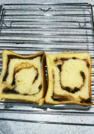 小倉(クリームチーズ風味)ロール角食パン-レシピのメイン写真