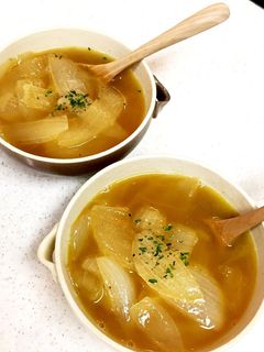 トロトロ甘い!簡単食べるオニオンスープ-レシピのメイン写真