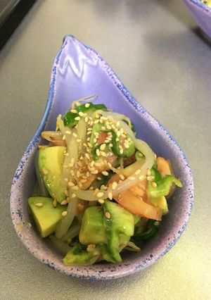 簡単☆アボカドサラダ 味変してみました-レシピのメイン写真