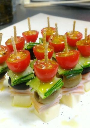 オリーブとトマトのおつまみピンチョス風-レシピのメイン写真