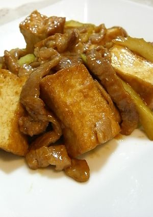 厚揚げ、豚肉、セロリの甜面醤炒め☆-レシピのメイン写真