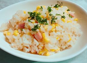 炊飯器で簡単！コーンとベーコンのピラフ-レシピのメイン写真