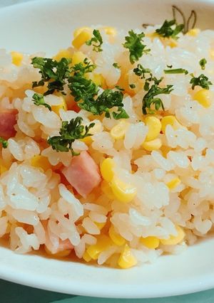 炊飯器で簡単！コーンとベーコンのピラフ-レシピのメイン写真