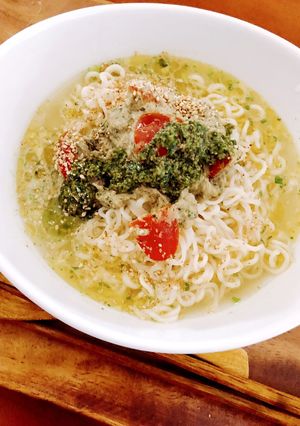 冷やし塩ラーメン ツナバジルソース-レシピのメイン写真
