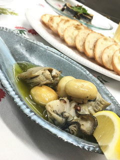 岩牡蠣のアヒージョ-レシピのメイン写真