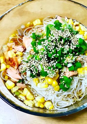 コーンと焼き鮭とネギとごまの素麺♡-レシピのメイン写真