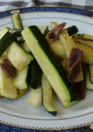 ズッキーニのアンチョビ炒め-レシピのメイン写真