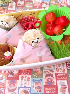 ひょっこりパンダ おにぎり弁当-レシピのメイン写真