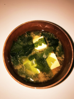 簡単に作れるわかめの味噌汁-レシピのメイン写真