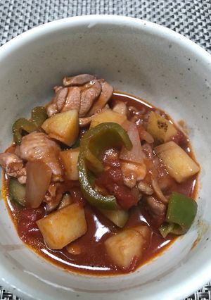 簡単で適当な鶏肉と野菜のトマト煮-レシピのメイン写真