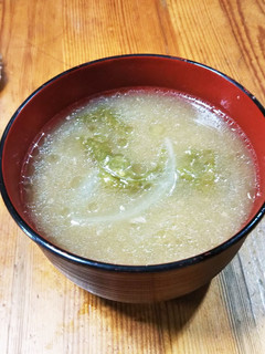 レタスと玉葱の豚汁風スープ-レシピのメイン写真