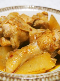手羽元のピリ辛中華煮♪味が染みこんで美味-レシピのメイン写真