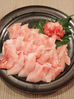 マグロのスナズリの刺身-レシピのメイン写真