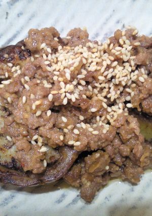白茄子・大丸茄子ローストの肉味噌添え-レシピのメイン写真