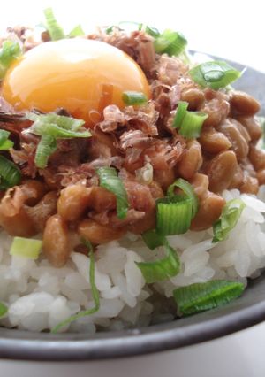 梅おかかの納豆たまごだれ-レシピのメイン写真
