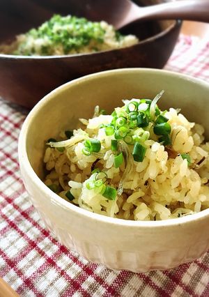フライパン1つで簡単☆しらすのぺぺ飯♪-レシピのメイン写真