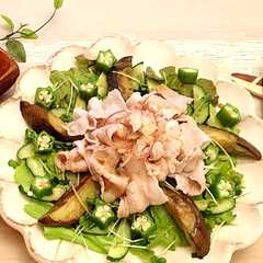รูปของ 簡単おかず！豚しゃぶサラダ☆わさびポン酢