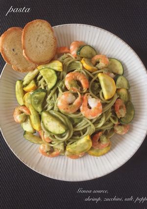 海老とズッキーニのジェノバソースパスタ-レシピのメイン写真