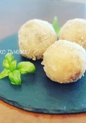 綺麗になれちゃう『簡単肉じゃがコロッケ』-レシピのメイン写真