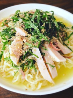 すっぱうまい冷たいサッポロ一番塩らーめん-レシピのメイン写真