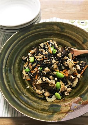 セブン風、お豆腐とひじきの煮物〜再現-レシピのメイン写真