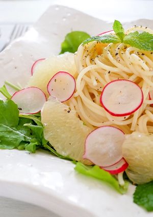 ハーブとグレープフルーツ大人の冷製パスタ-レシピのメイン写真