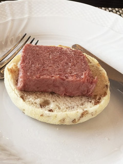 ☆パンにコンビーフ-レシピのメイン写真